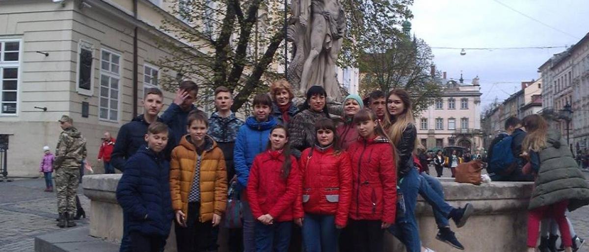 Школьники Добропольского района встретили Пасху в семьях львовян Школьники Добропольского района встретили Пасху в семьях львовян, Виталий Новиков